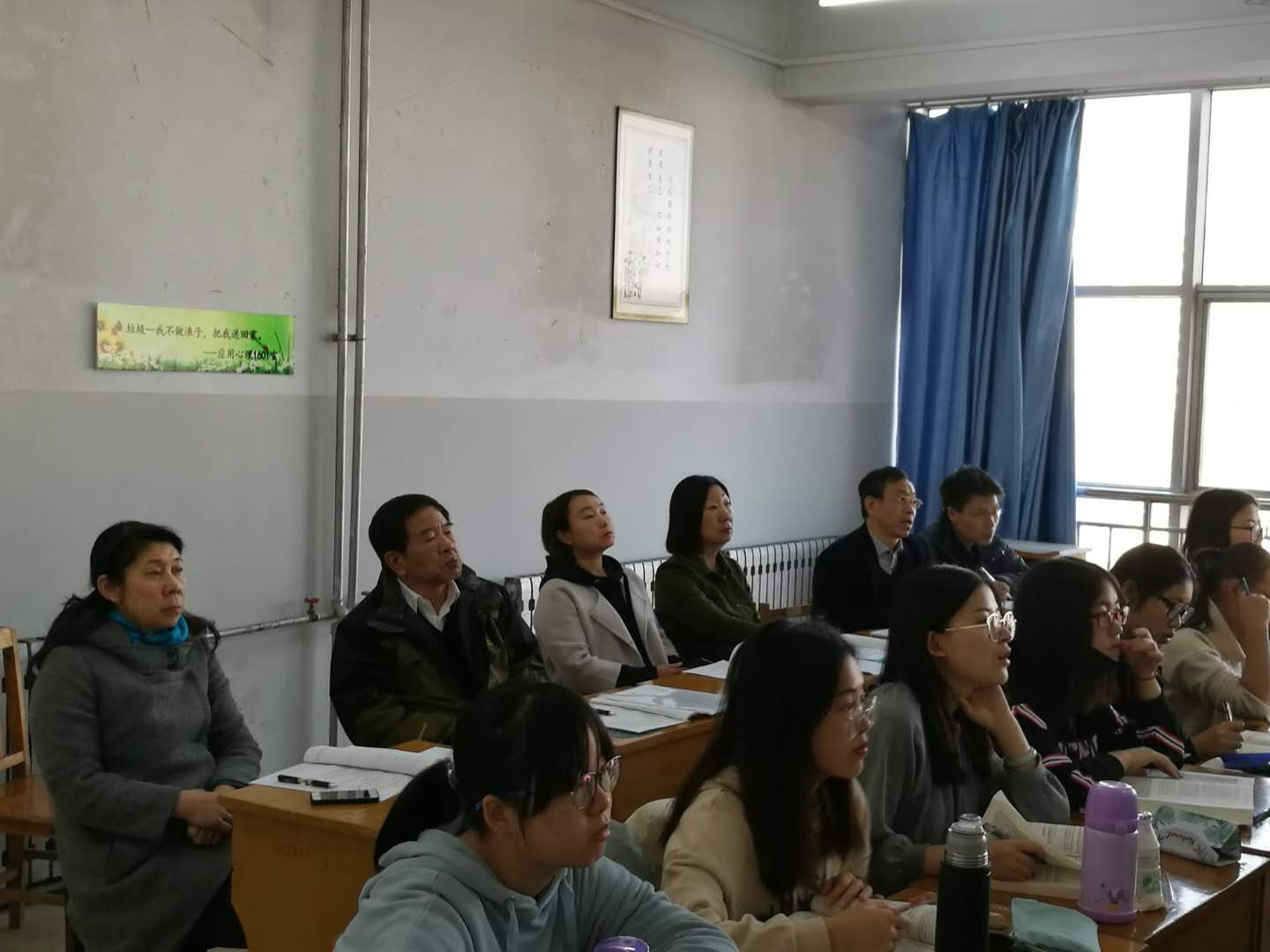 云顶官网线路检测督导组深入课堂听课.jpg 云顶官网线路检测督导组深入课堂听课.jpg